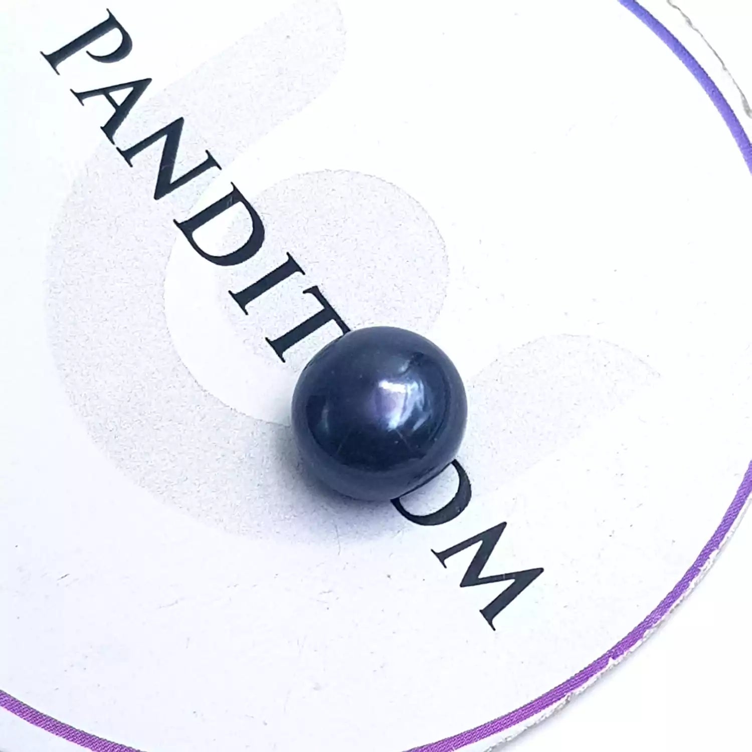 Black Pearl Gemstone - 9.06 Carat