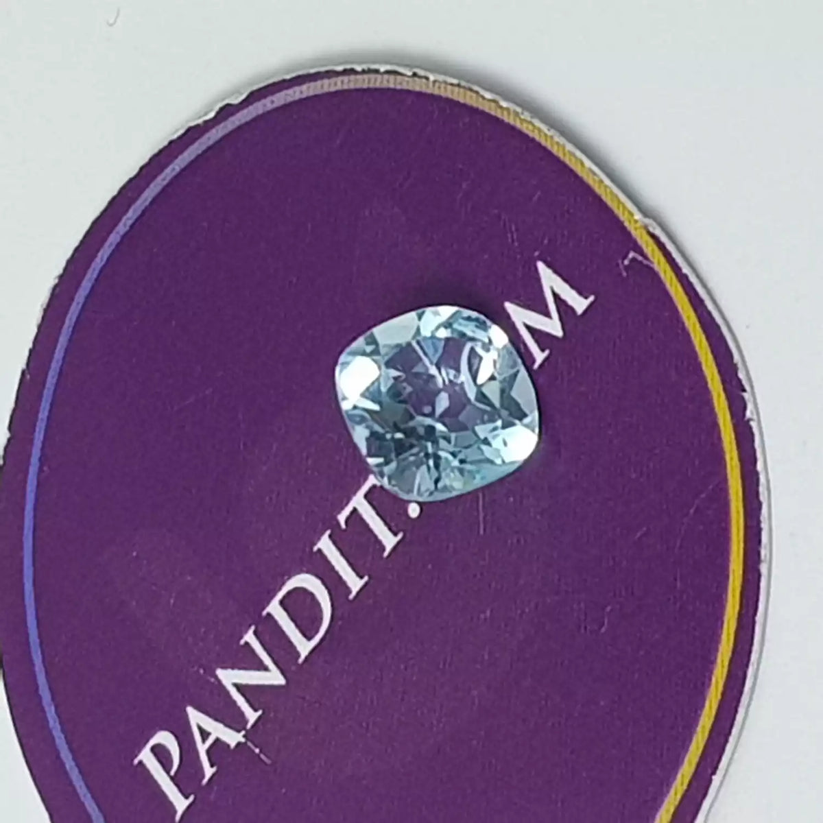 Blue Topaz Gemstone - 3.40 Carat, view 2