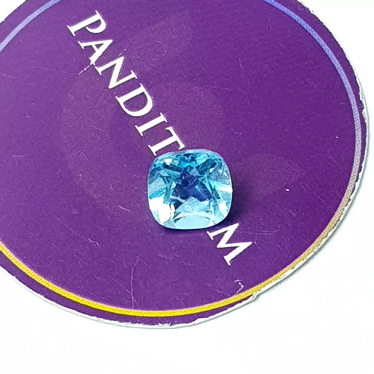 Blue Topaz Gemstone - 4.40 Carat, view 2