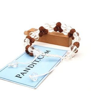 Crystal / Sphatik Diamond Cut Bracelet With 5 Mukhi Rudraksha Beads — main bead view showing mukhi (faces)
