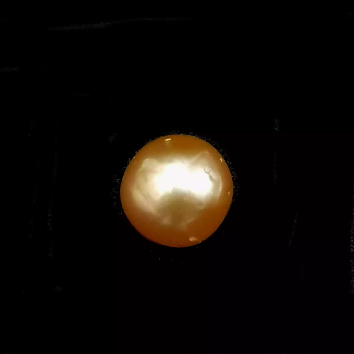 Golden Pearl Gemstone - 6.48 Carat - A+ Quality