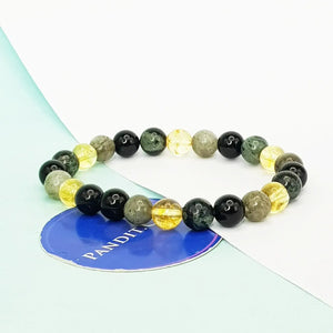 Leo Zodiac Sign Bracelet — clasp and elastic threading detail