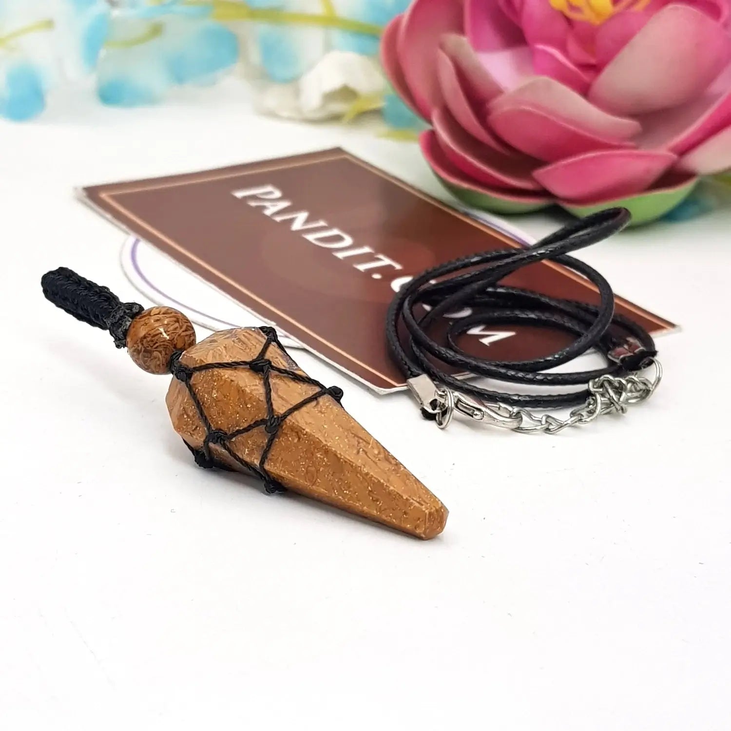 Mariam Jasper Dowsing Pendulum — full pendulum with chain view