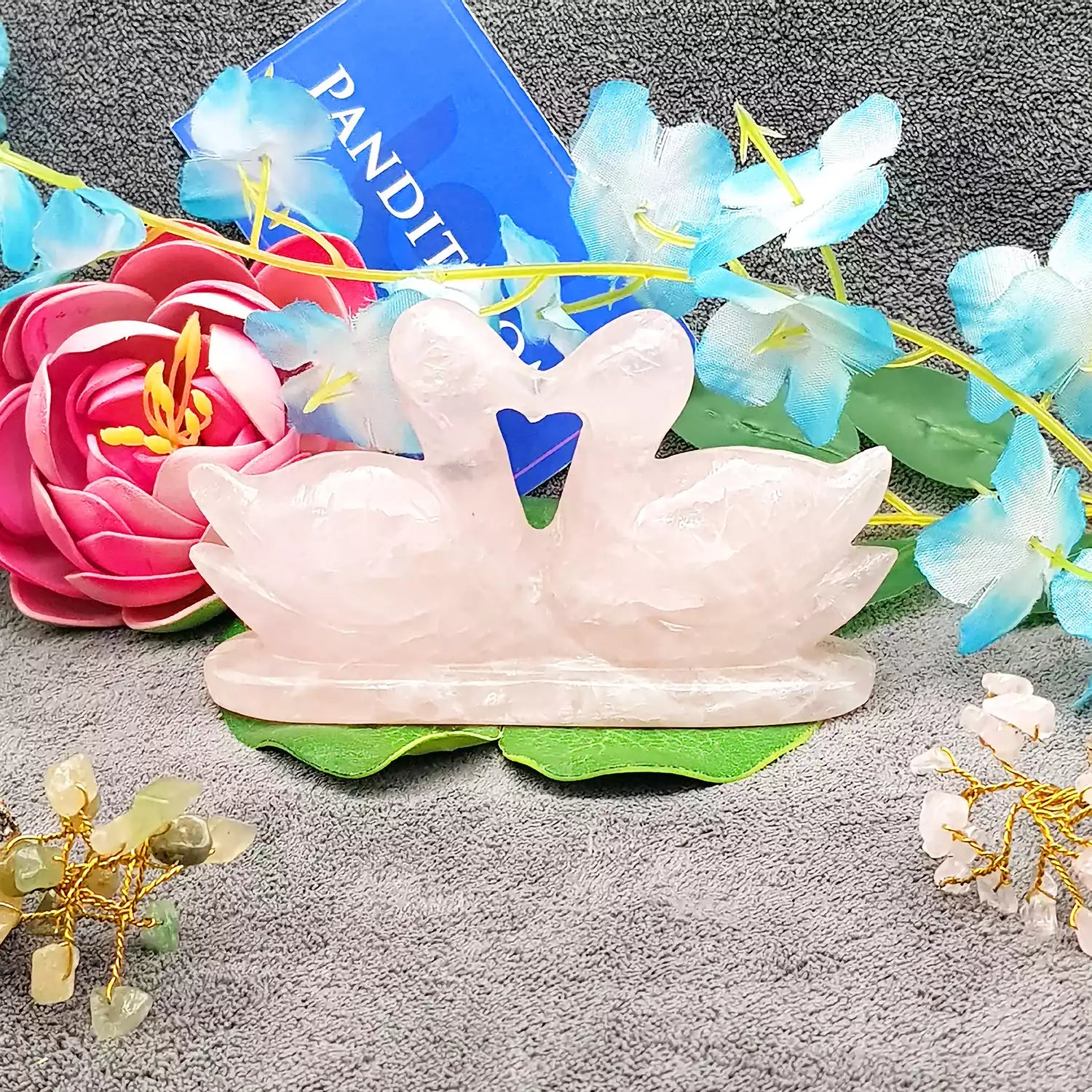 Rose Quartz Swan Love Birds