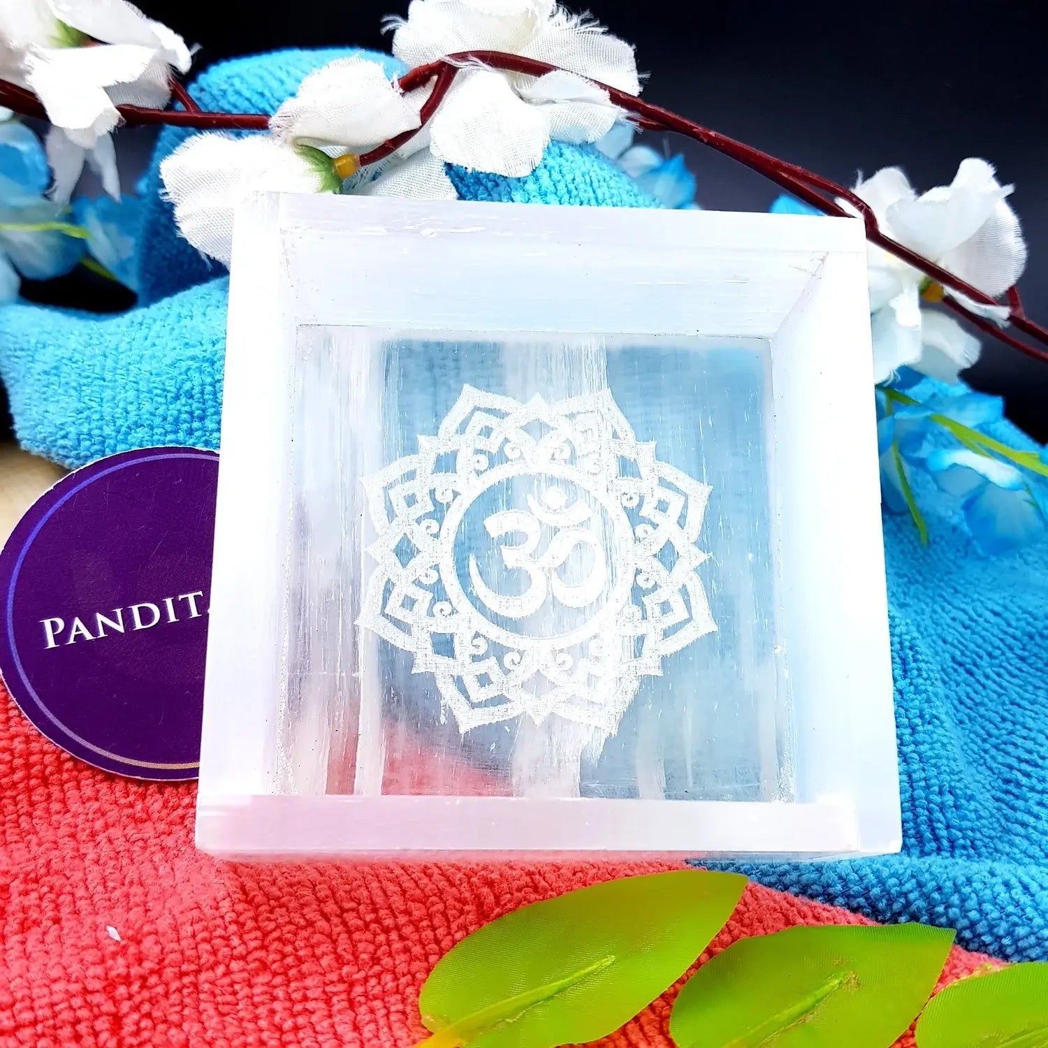 Selenite Om Symbol Square Charging Bowl