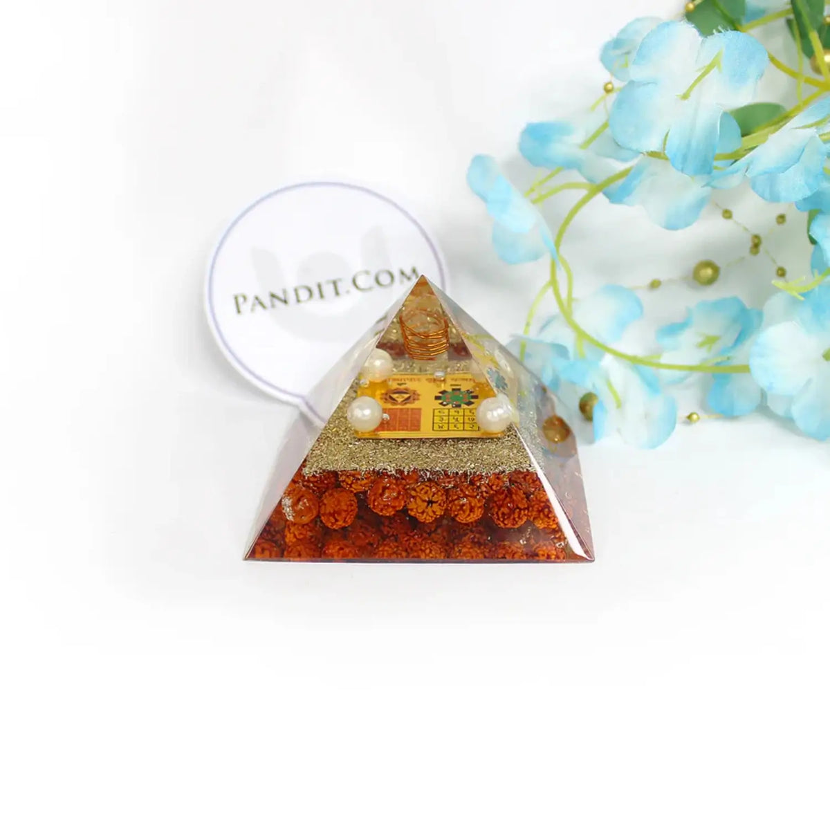 Shri Vyapar Vridhi Pyramid Yantra with 5 Mukhi Rudraksha Beads — close-up of central bindu pattern