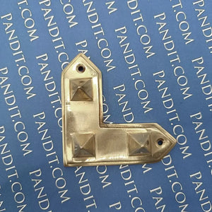 Three Pyramid L Shape Strip for Space Devision