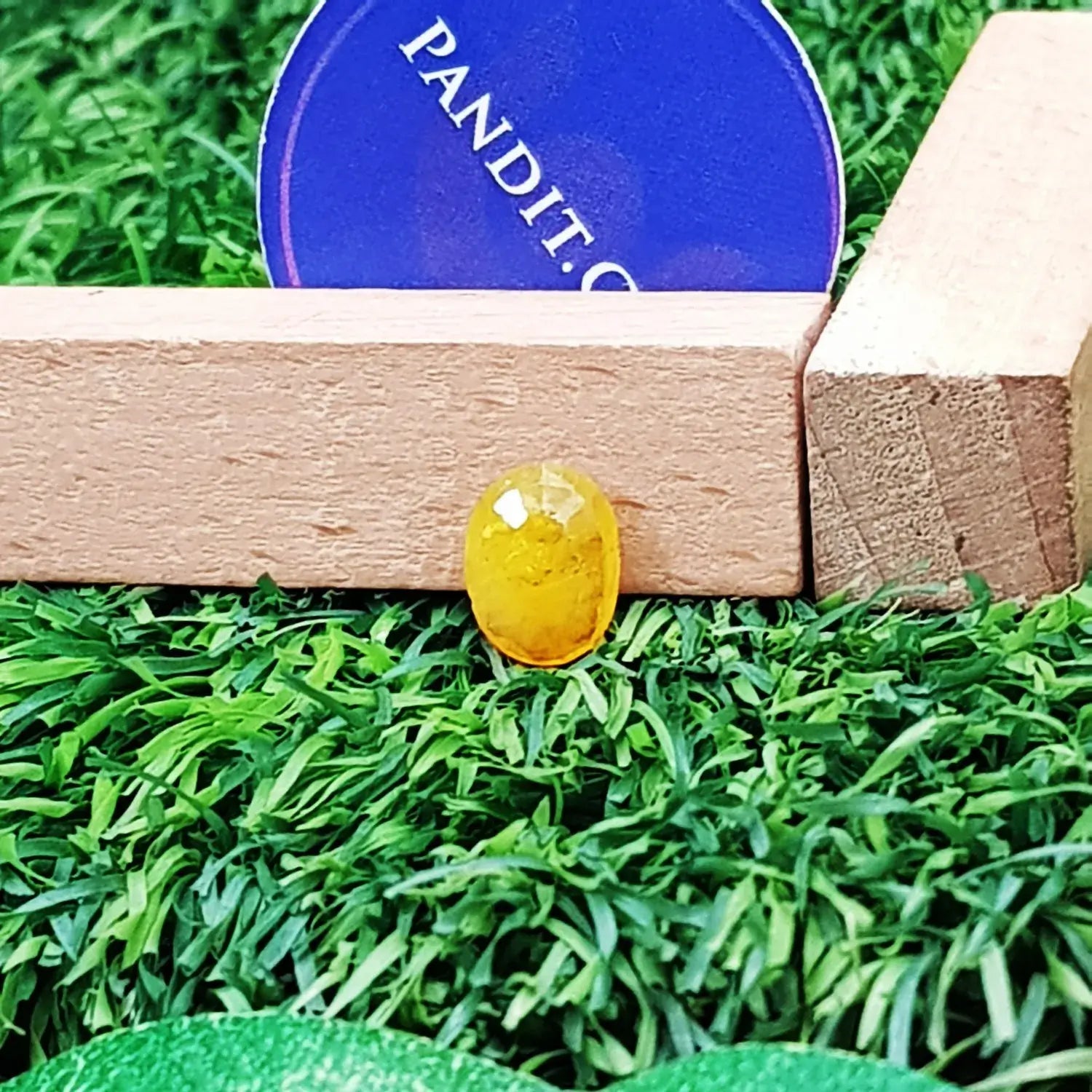 Yellow Sapphire Gemstone