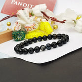 Black Banded Agate Onyx Bracelet — front view of bracelet showing beads and stringing