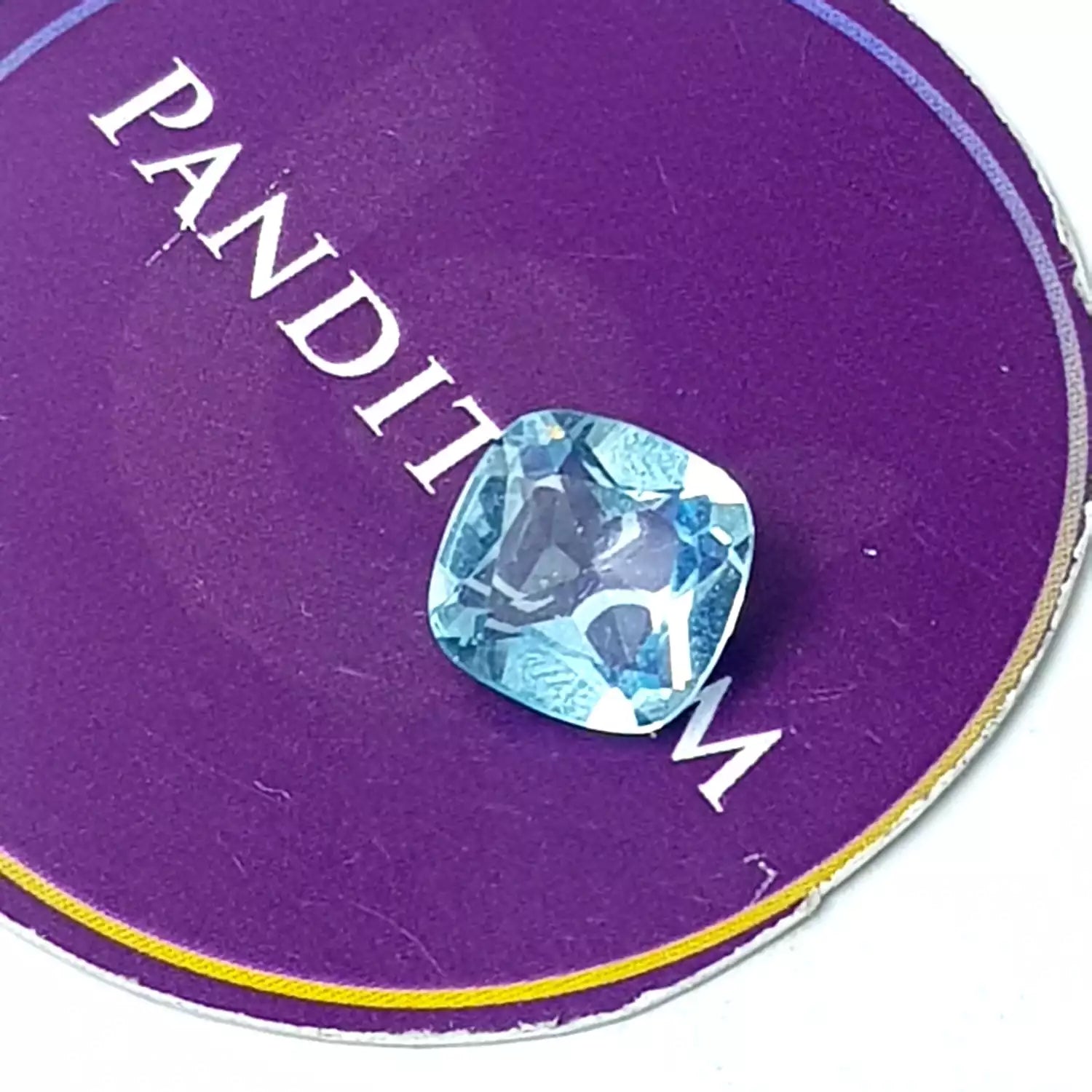 Blue Topaz Gemstone - 4.50 Carat