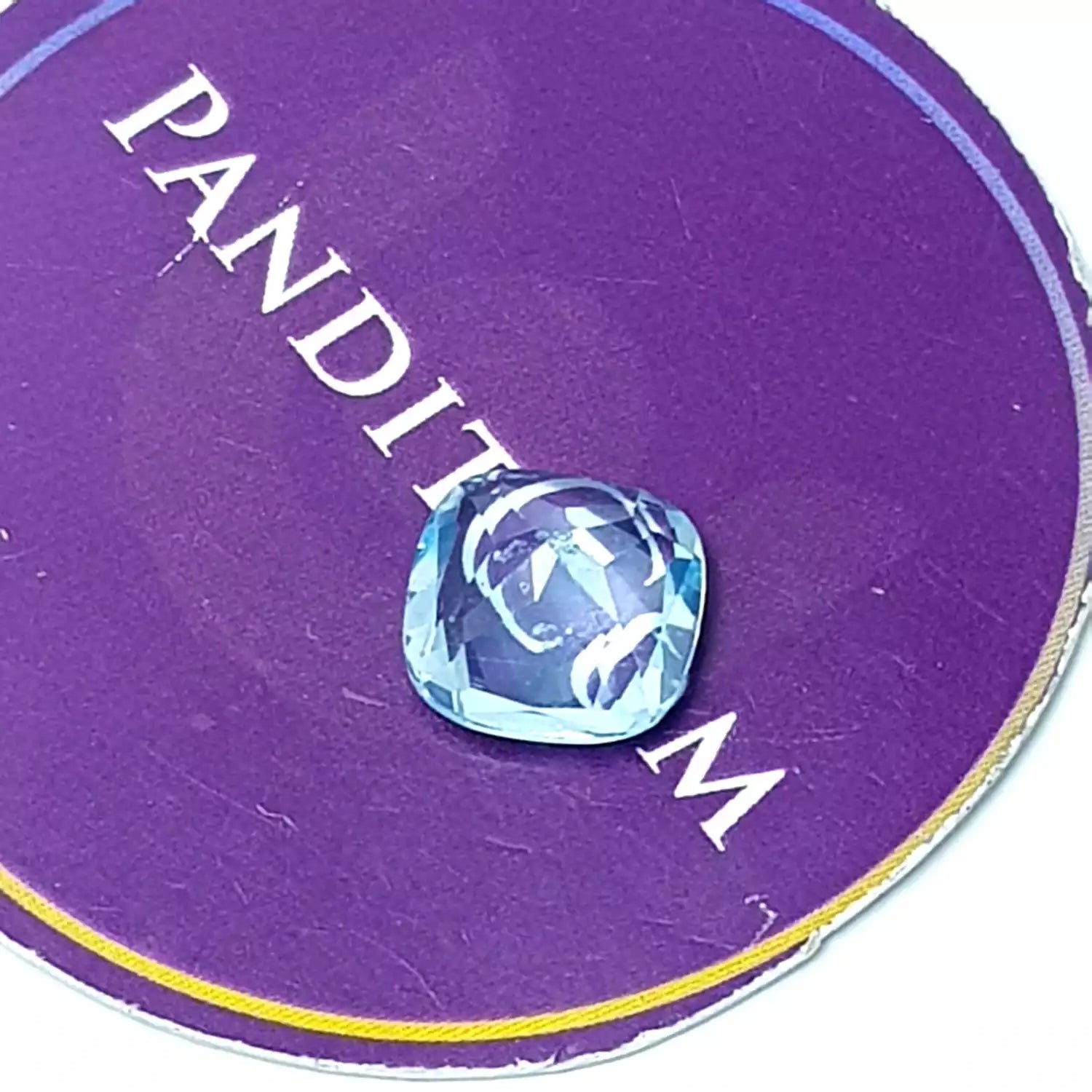 Blue Topaz Gemstone - 4.62 Carat