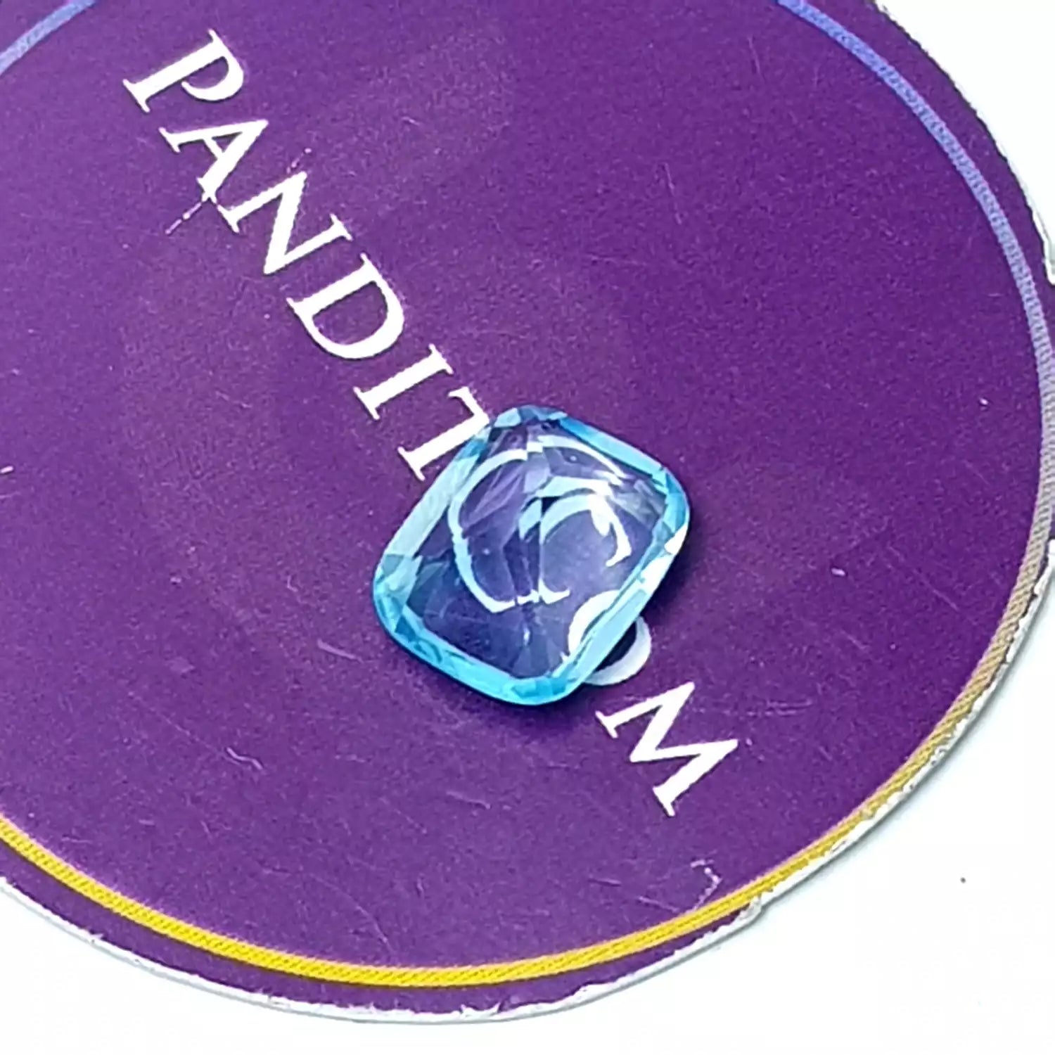 Blue Topaz Gemstone - 4.80 Carat
