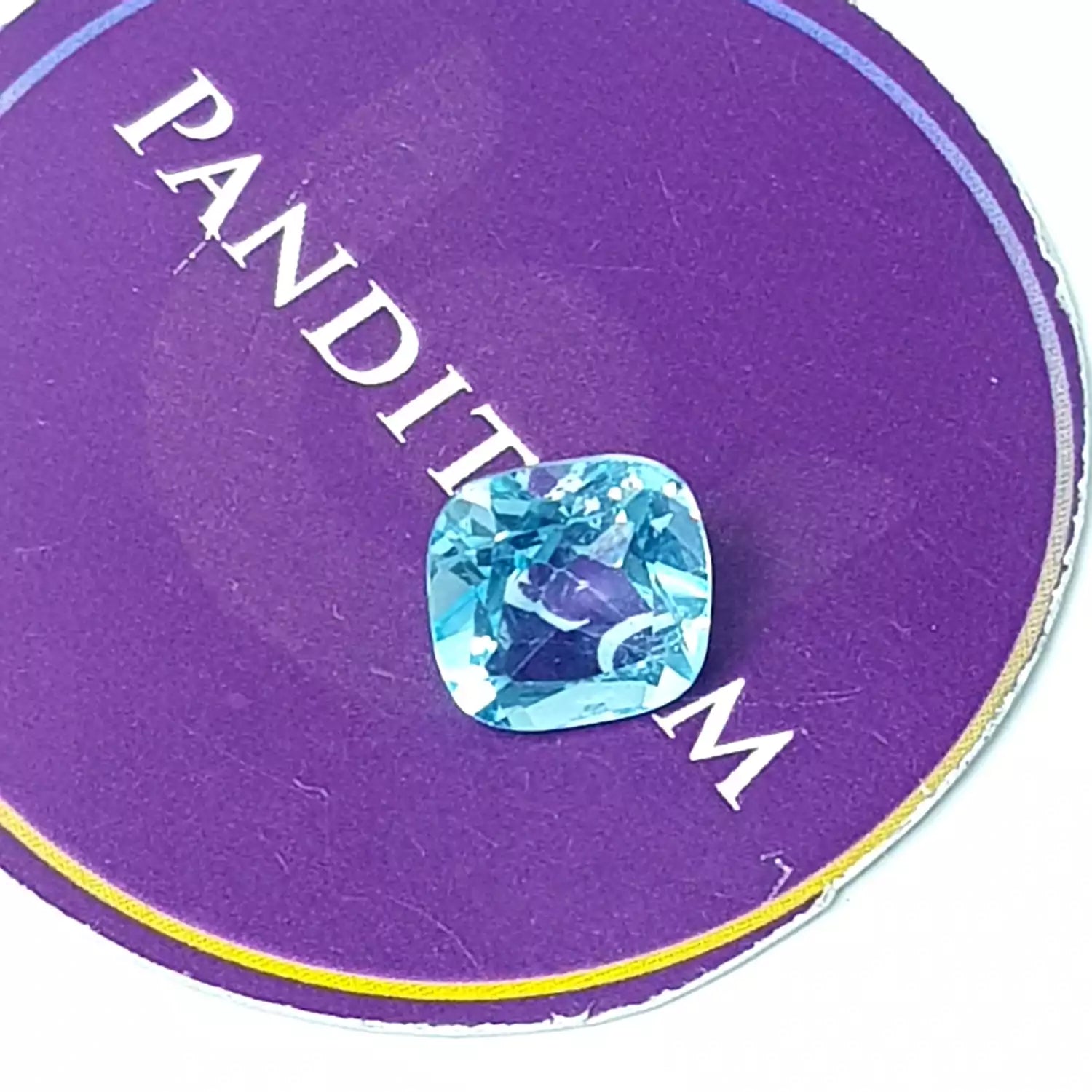 Blue Topaz Gemstone - 5.00 Carat