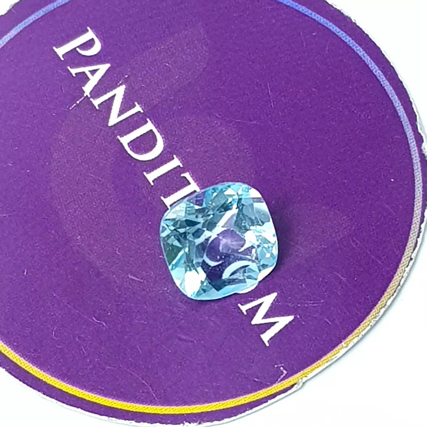 Blue Topaz Gemstone - 5.02 Carat
