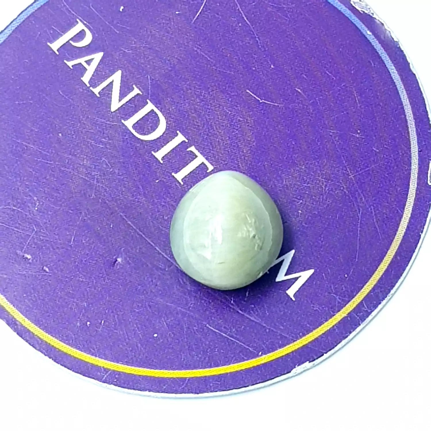 Cat's Eye Gemstone - 6.36 Carat