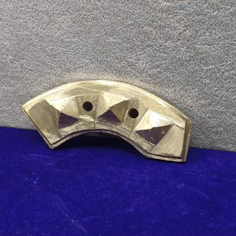 Clockwise Arrow Vastu Pyramid for Anticlock Main Door