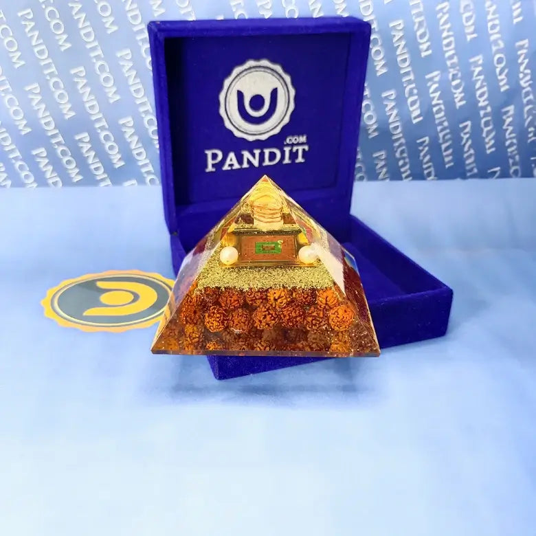 Shri Santan Gopal Pyramid Yantra with 5 Mukhi Rudraksha Beads